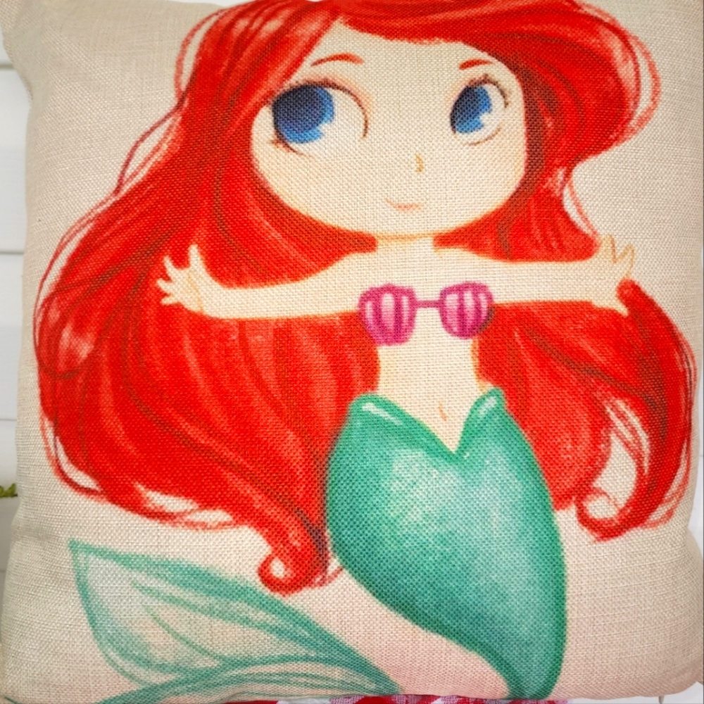 Princess Ariel Disney Pillow or Cover Beautiful Decor 20" LOOK ❤️